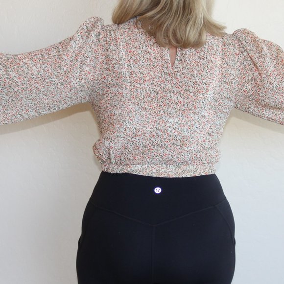 Minkpink Lydia Twist Plisse Long-Sleeve Blouse Size XS - Picture 6 of 12